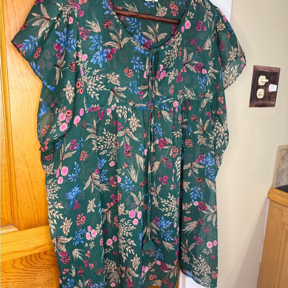 Everly Green Floral boho Blouse - Picture 2 of 6